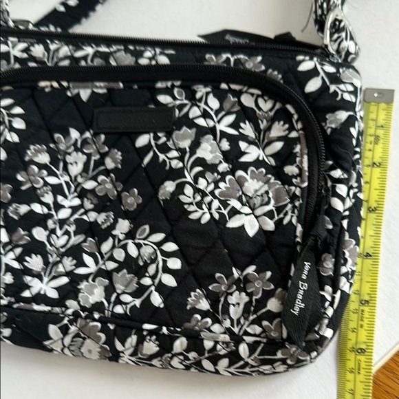 Vera Bradley Black and White Crossbody Bag with Floral Pattern - Picture 2 of 6